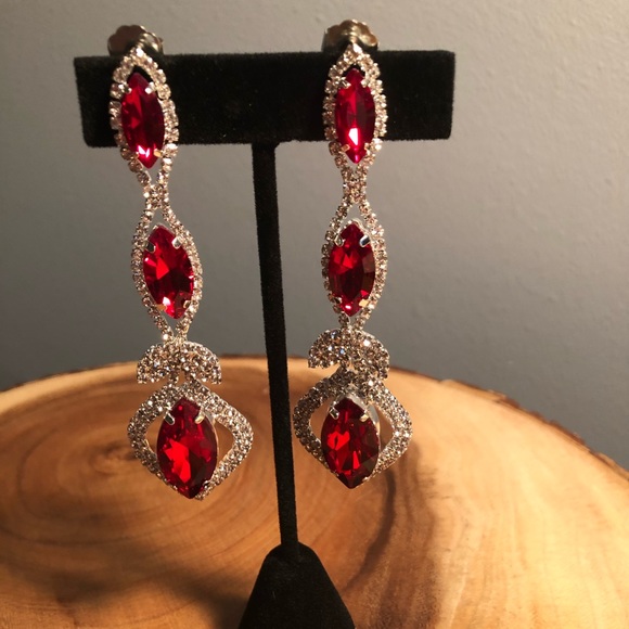 NWT Red Austrian Crystal Earrings in Silvertone - Picture 4 of 8